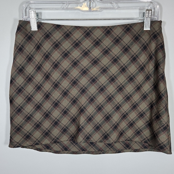 Le Lis Plaid Pencil Skirt - Brown and Black‎ - Picture 2 of 10